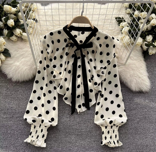 Dot poise Off-shoulder blouse